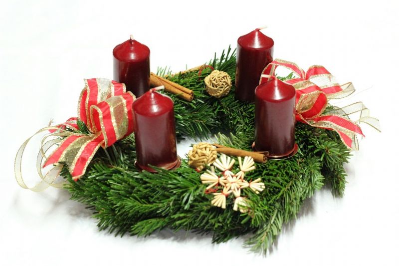 Adventní věnec - vínový
